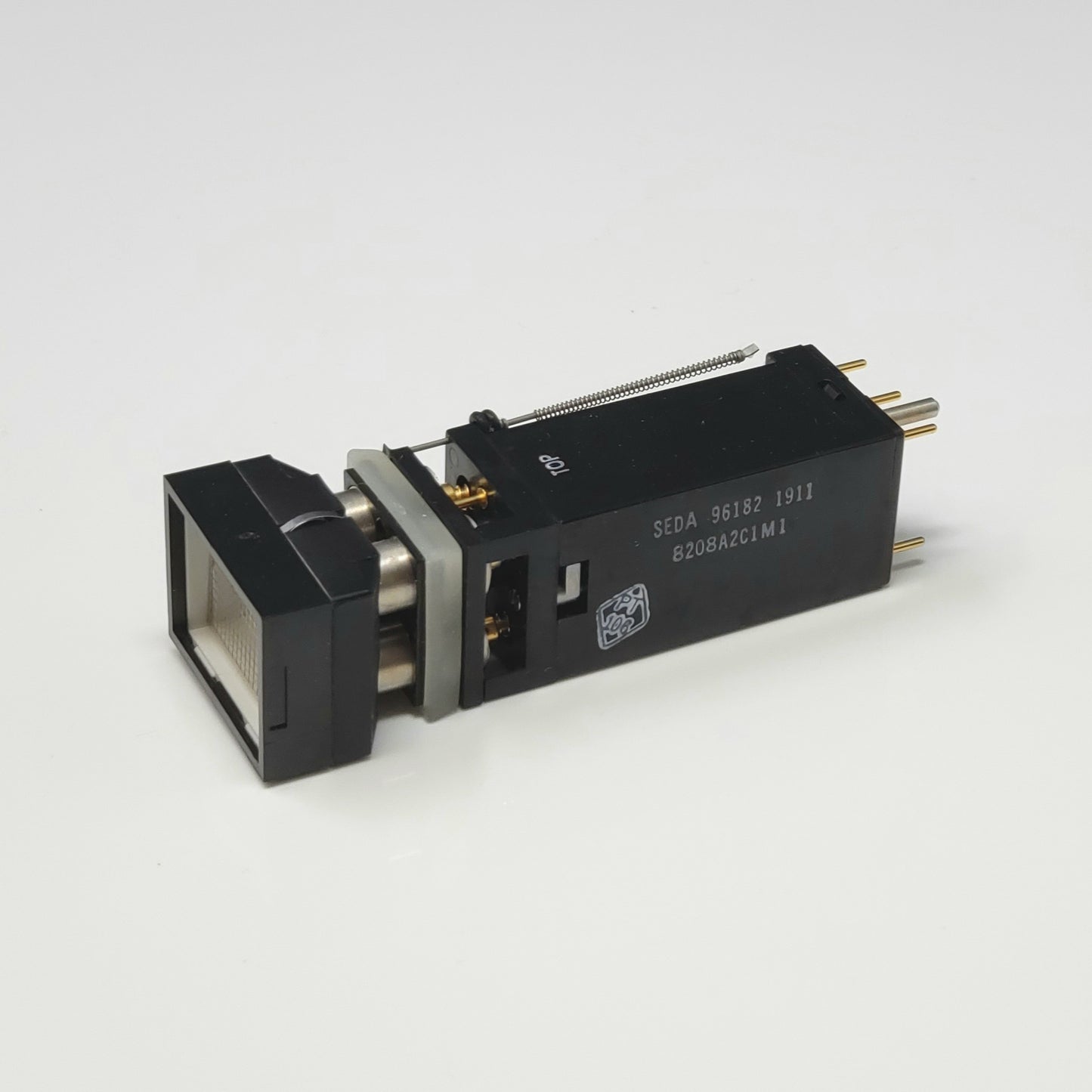 8208A2C1M1