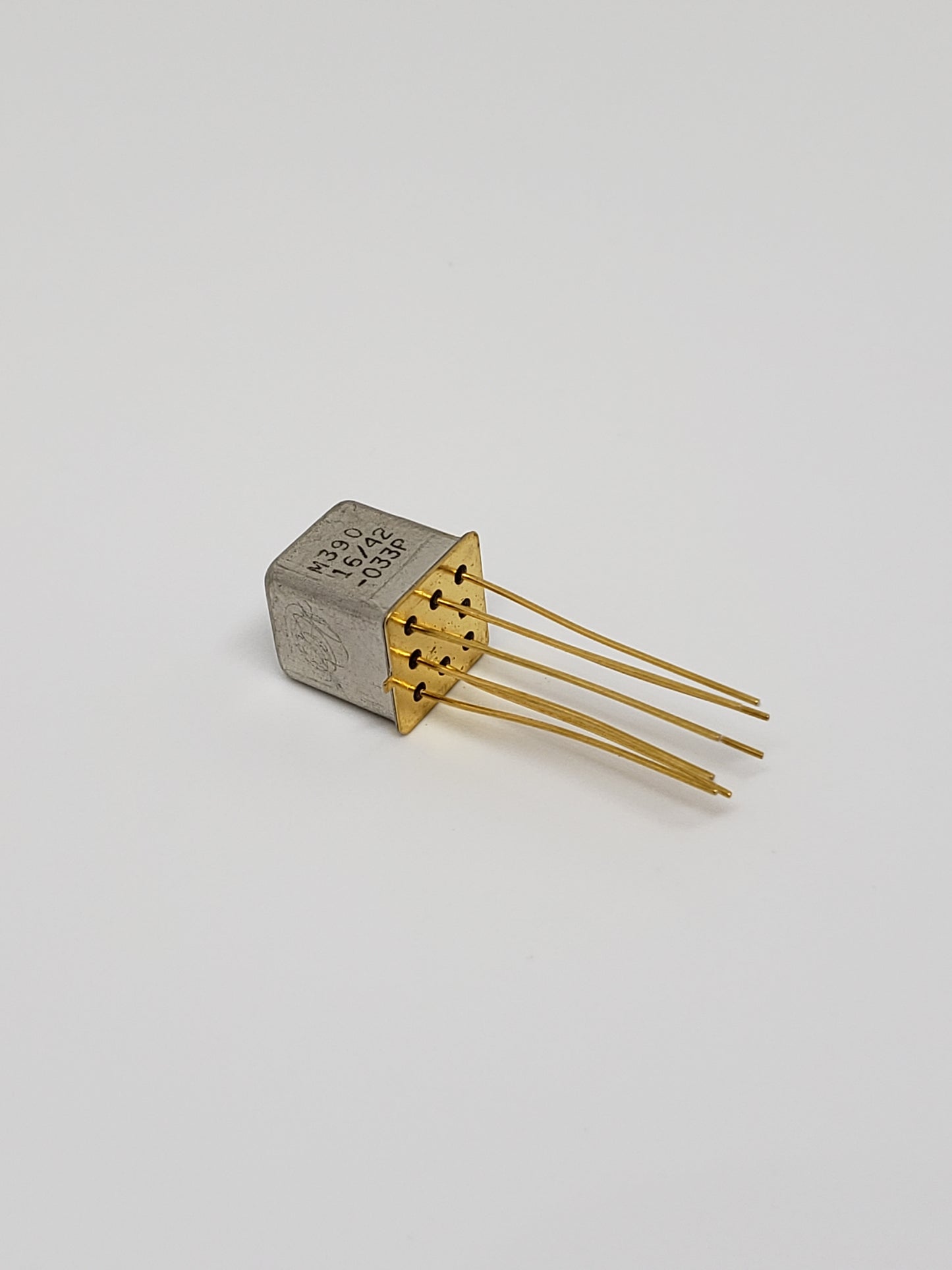M39016/42-033P