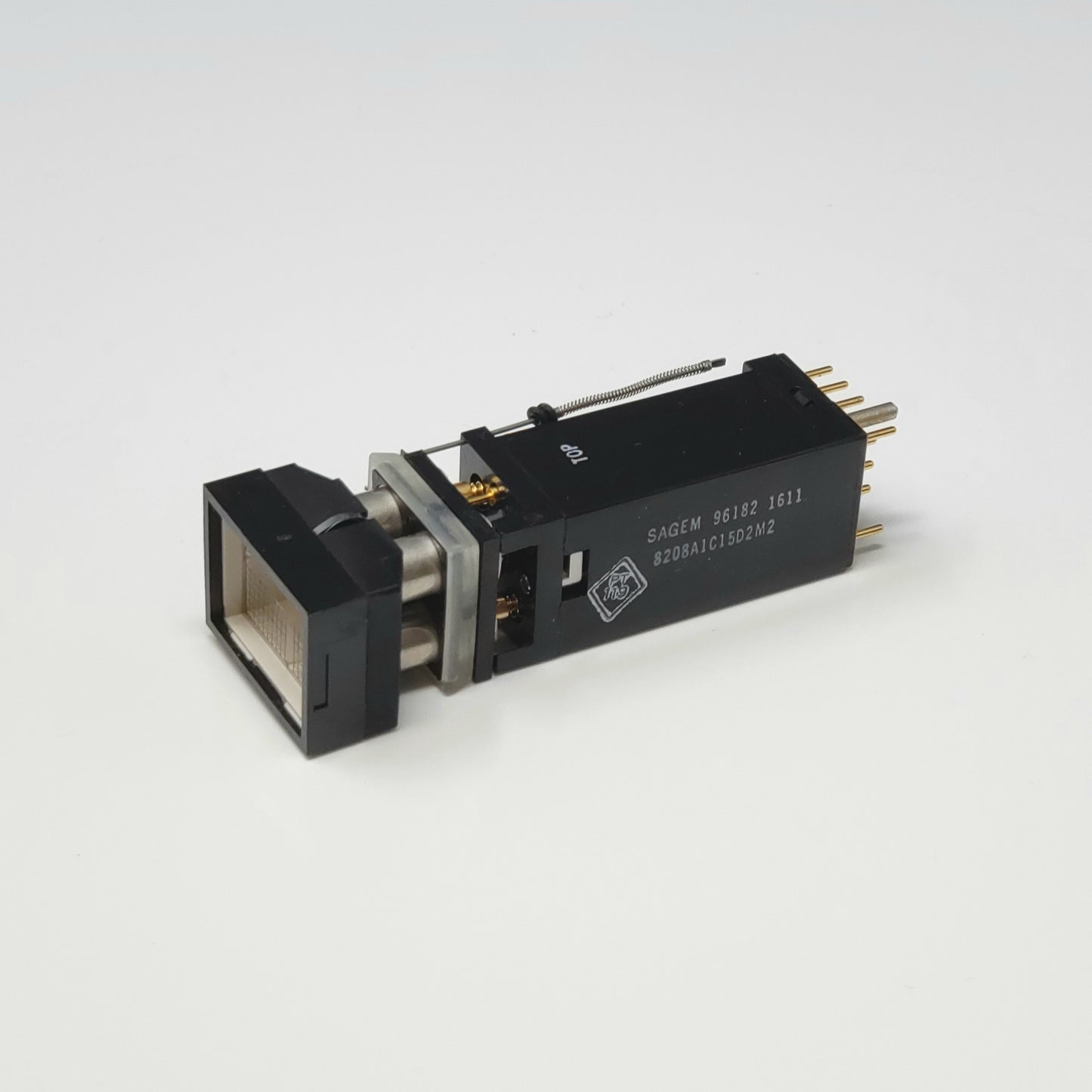 8208A1C15D2M2