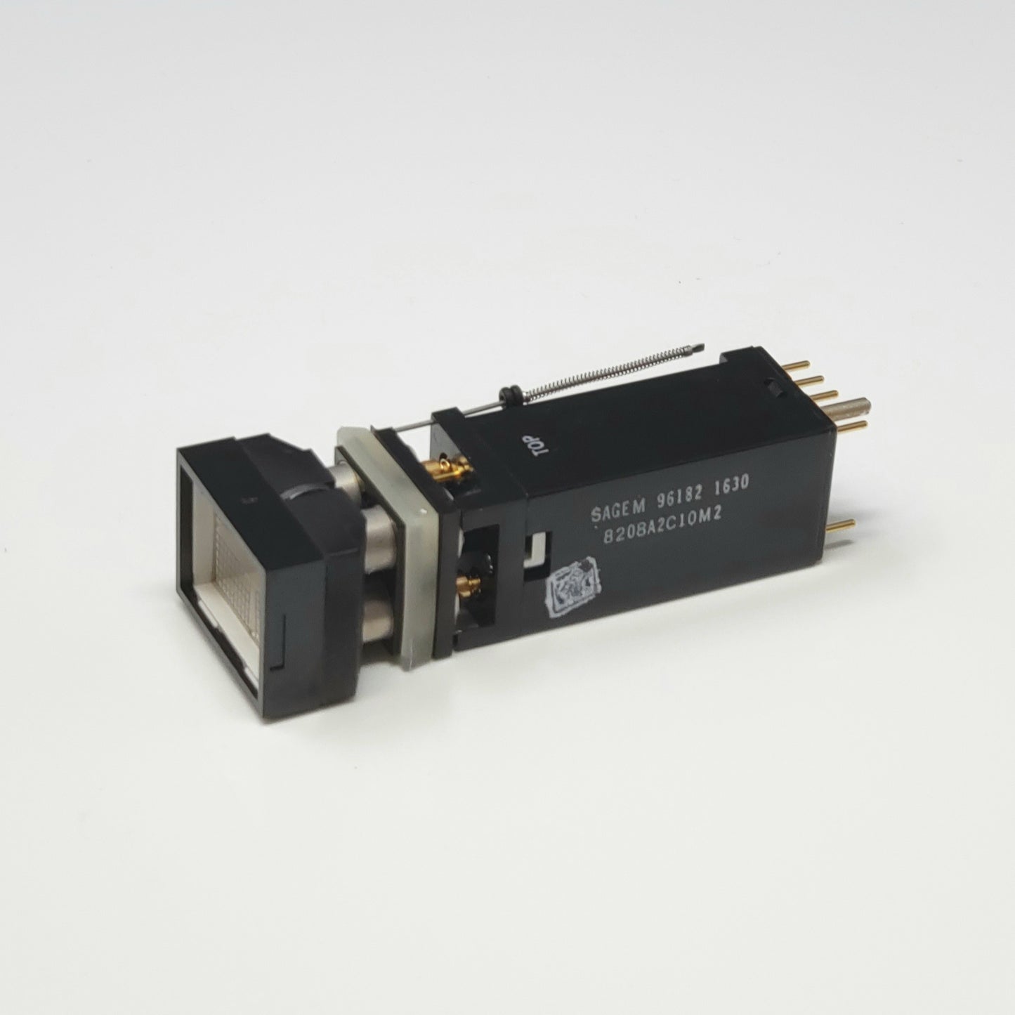 8208A2C10M2