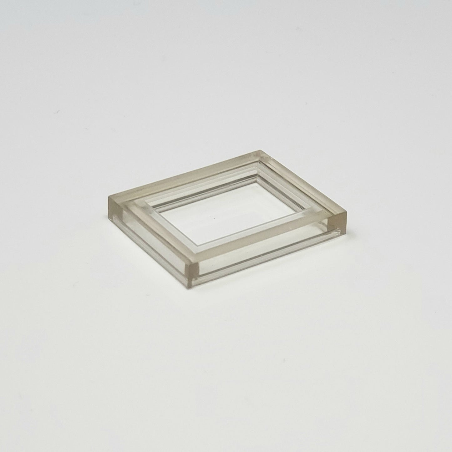 90E546